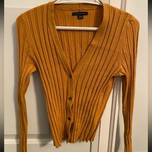 Stunning Yellow V Neck American Eagle Cardigan